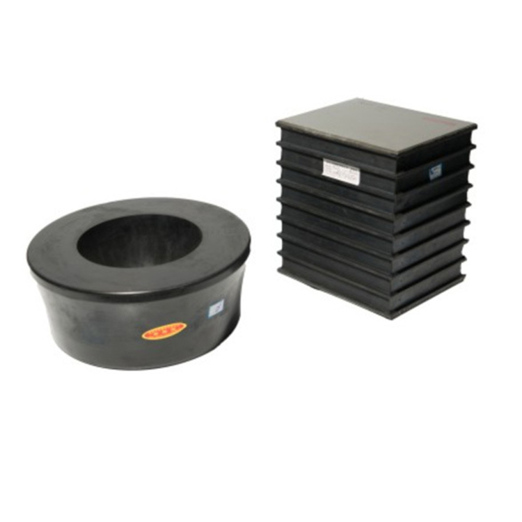 SS4系列(lie)牽引橡膠堆(dui)、橡膠堆