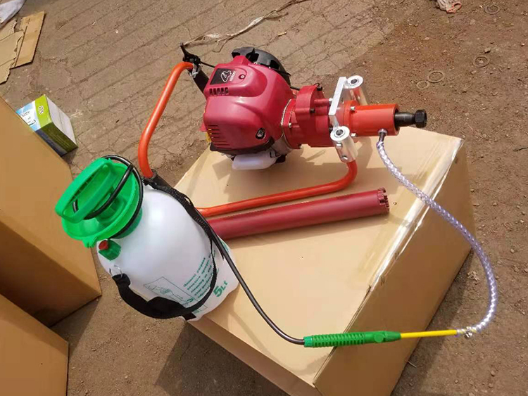 NLQ-45型内燃砼(tóng)枕螺栓鑽取(qǔ)機