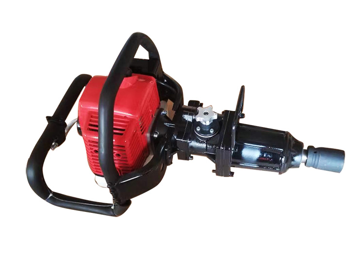 NLB-550型手提式内(nèi)燃螺栓扳手(shou) 