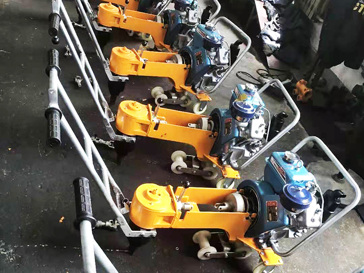 NLB-300型單(dan)頭内燃螺栓(shuān)扳手 