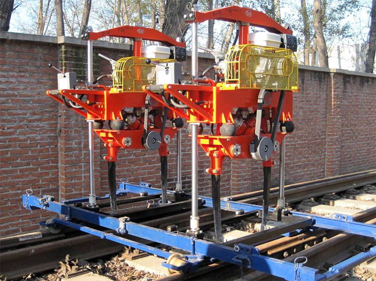 YCD-4型液壓(yā)道岔搗固機(jī)