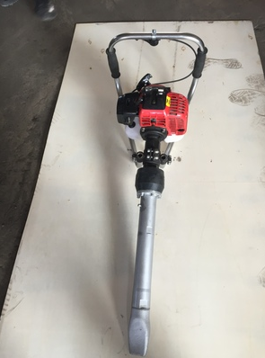 ND-4型(xing)手提式内燃搗(dao)固鎬 