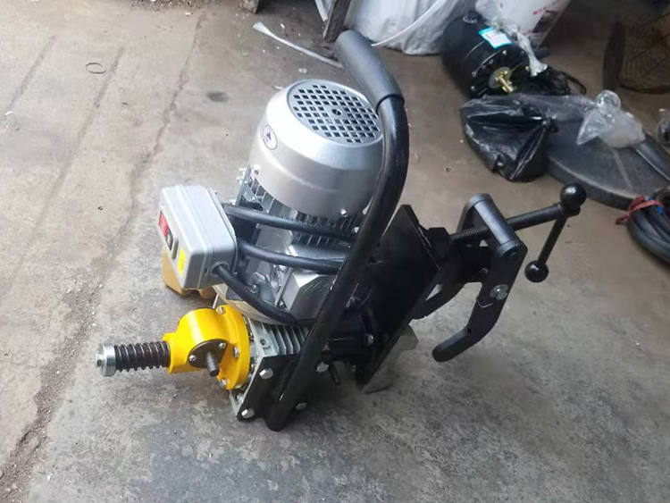 DZG-31型電動空心(xin)鋼軌鑽孔機