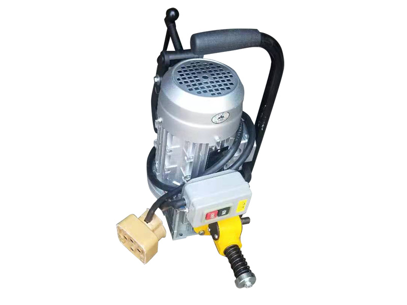 DZG-31型(xing)電動空心(xin)鋼軌鑽孔(kǒng)機 